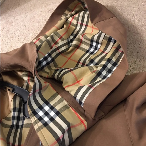 🛑SOLD🛑BURBERRY Jacket/Coat!🧥 - Picture 4 of 10